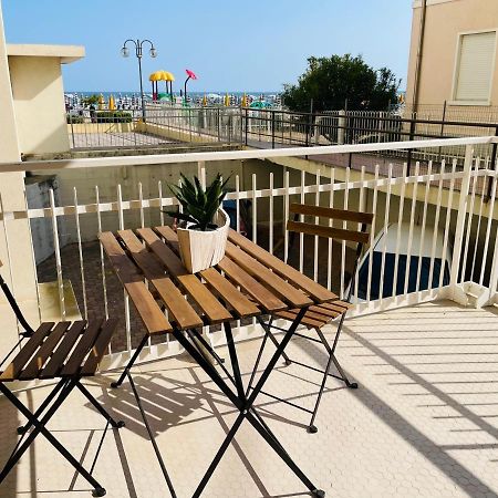 Appartamento Cima - Vista Mare, 3 Camere, Wifi, Family Apartment Лидо ди Йезоло Екстериор снимка