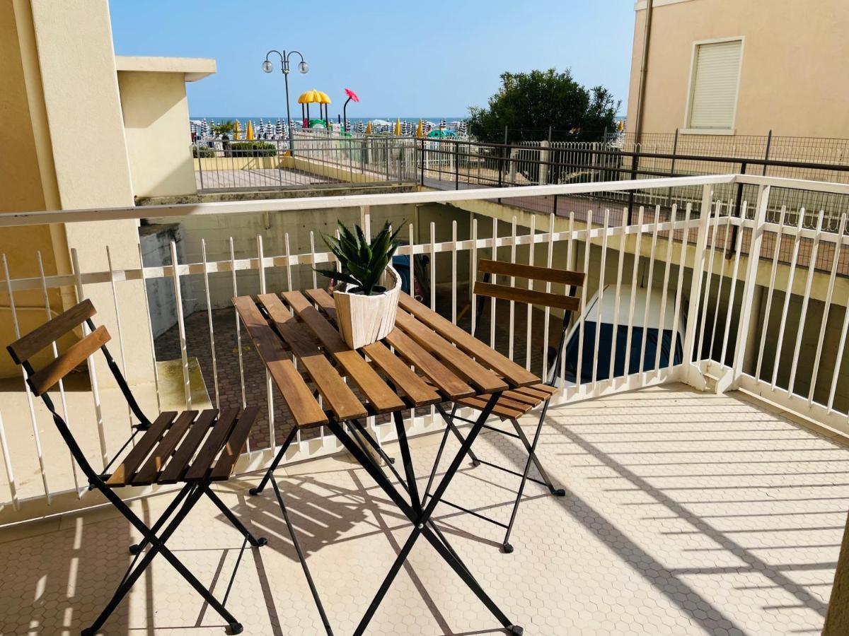 Appartamento Cima - Vista Mare, 3 Camere, Wifi, Family Apartment Лидо ди Йезоло Екстериор снимка